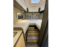 TART5813_2780710 vehicle image