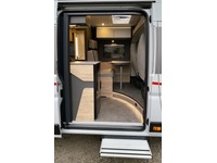 TART5813_2780710 vehicle image