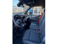 THOM6454_2749350 vehicle image