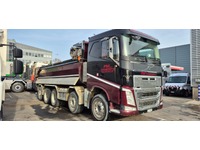 GALA741_3028072 vehicle image