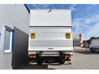 TOC1273_3043550 vehicle image