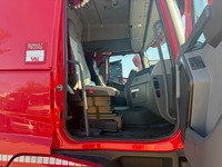 UNIK8334_2973233 vehicle image