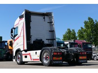 DOLD2821_2900546 vehicle image