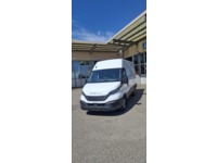 FUER10844_2969990 vehicle image