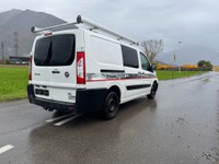 AVEB10426_2739895 vehicle image