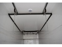 TOC1273_2891515 vehicle image