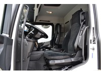 TOC1273_2891515 vehicle image