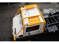 LARA4267_2833828 vehicle image