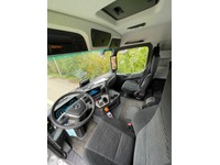 DTCH10536_2765253 vehicle image