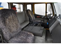 TOC1273_3057381 vehicle image