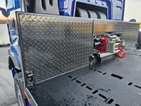 BARR136_2863057 vehicle image