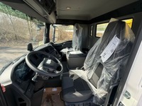 TMR8055_2868633 vehicle image