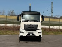 TMR8055_2868633 vehicle image