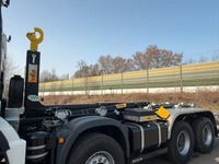 TMR8055_2868633 vehicle image