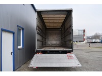 TOC1273_2824018 vehicle image