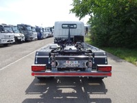 DTCH10536_2765683 vehicle image