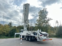 TMR8055_2868654 vehicle image