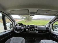 TART5813_2900549 vehicle image