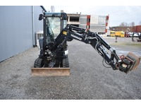 TOC1273_2775865 vehicle image