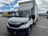 STUD177_2939340 vehicle image