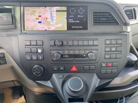 BARR136_2727611 vehicle image