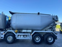 AGRO3463_2906337 vehicle image