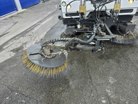 ZIAL184_2832970 vehicle image