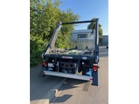 DTCH10536_2825785 vehicle image