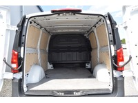 TOC1273_2667804 vehicle image