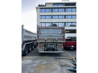 VEBI10438_2724216 vehicle image