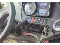 RINA4324_2916984 vehicle image