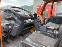 KEED2067_2957311 vehicle image