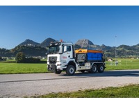 BARR136_2727611 vehicle image