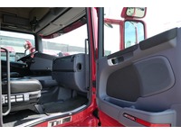 DOLD2821_2962783 vehicle image