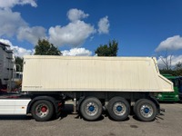 UNIK8334_2715806 vehicle image