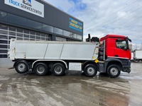 AGRO3463_2868640 vehicle image