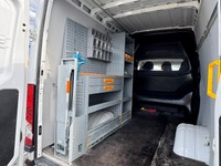 STUD177_3018885 vehicle image