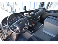TOC1273_2961512 vehicle image