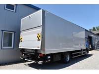 TOC1273_2961512 vehicle image