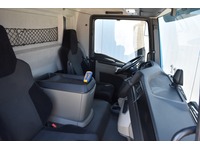 TOC1273_2961512 vehicle image