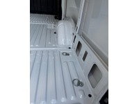 Anne38_2776304 vehicle image