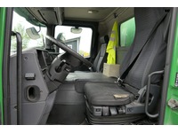 DOLD2821_2885959 vehicle image