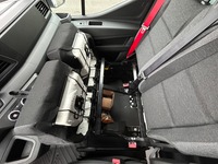 WIND191_2803276 vehicle image