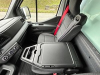 WIND191_2803276 vehicle image