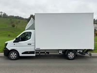 WIND191_2803276 vehicle image