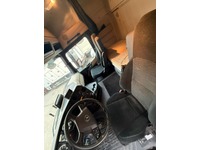 MISU2375_2841743 vehicle image