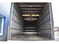 TOC1273_2865065 vehicle image