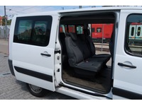 LIEZ3222_3002015 vehicle image
