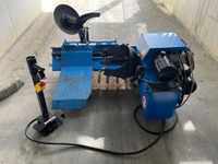 EBER138_2724923 vehicle image
