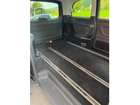 INTG9387_2736205 vehicle image